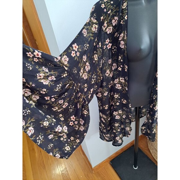Natural Life Floral Kimono Cardigan Bell Sleeves Black Pink Rayon Womens OS - Picture 2 of 6
